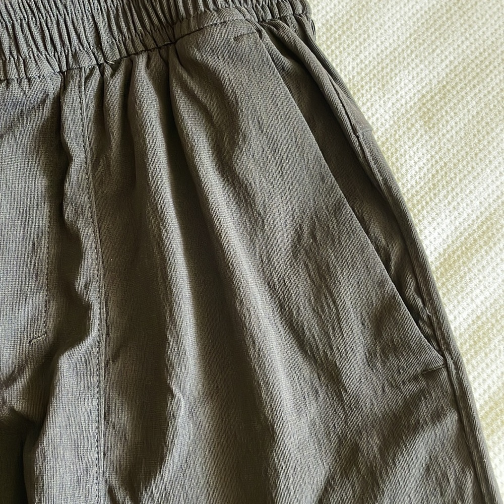 men’s nulu high rise track short / black / M / lululemon - Picture 4 of 11
